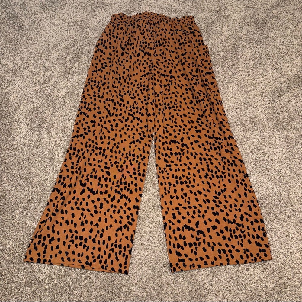 Leopard Wide Leg Pants - Picture 7 of 10